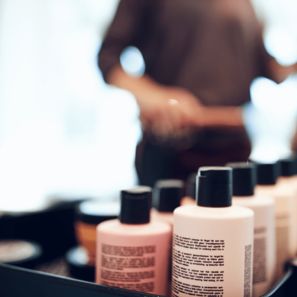 how much does it cost to rent a salon suite